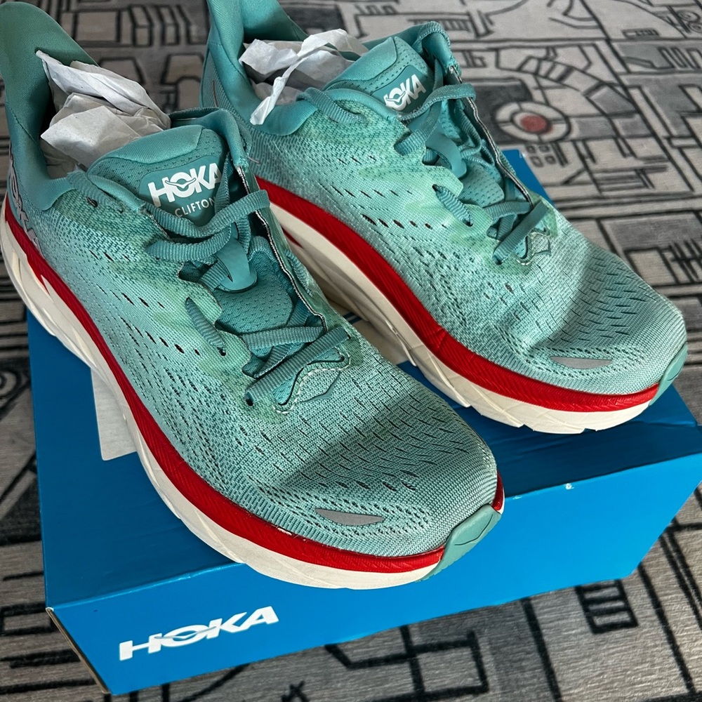 Hoka size 8.5 Clifton 8 shoes - aquarelle and coral/orange shoes